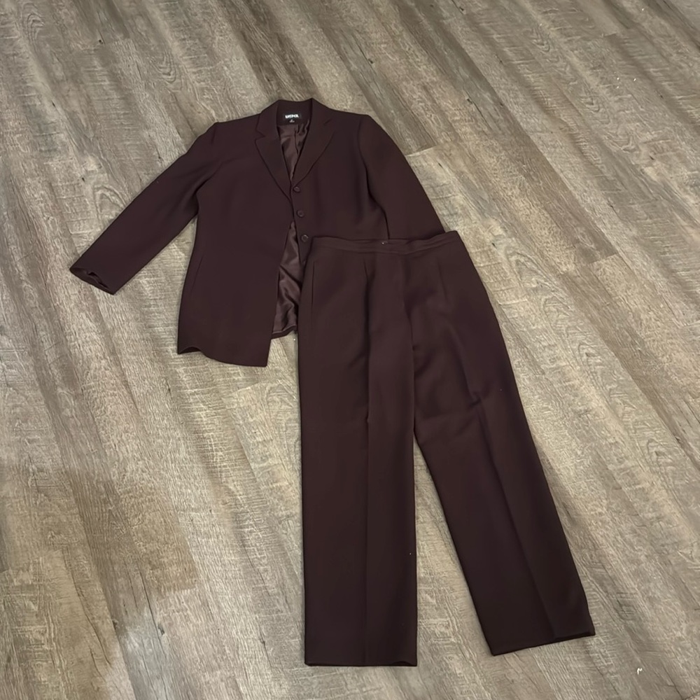 Kasper 2 piece Pant Suit Women’s Blazer Jacket Size 12 skirt size 10 100% Wool